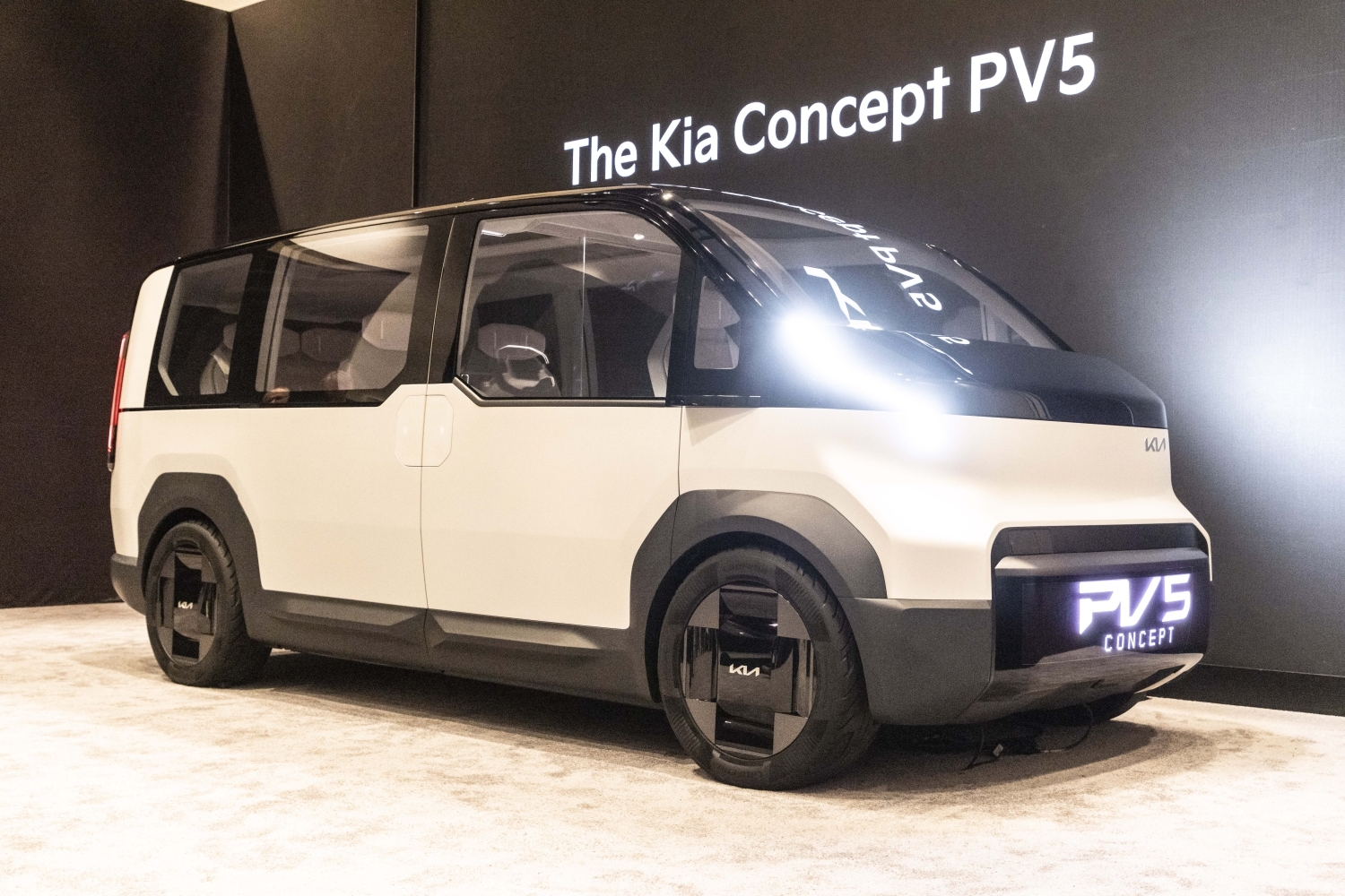 Kia har hittat sin första kund för den modulära elbilen PV5: Uber